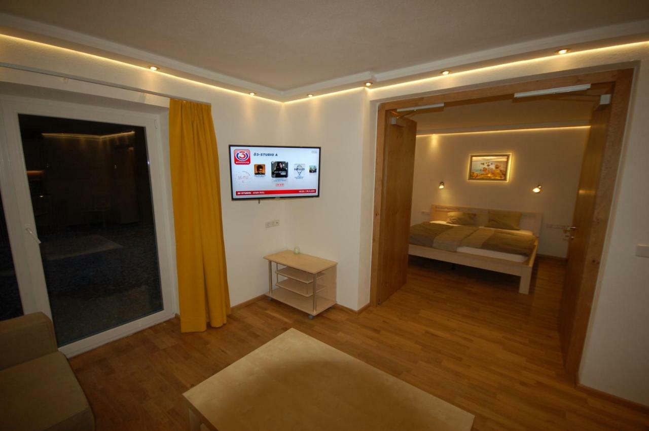 Alpenmond Appartement Leutasch Buitenkant foto